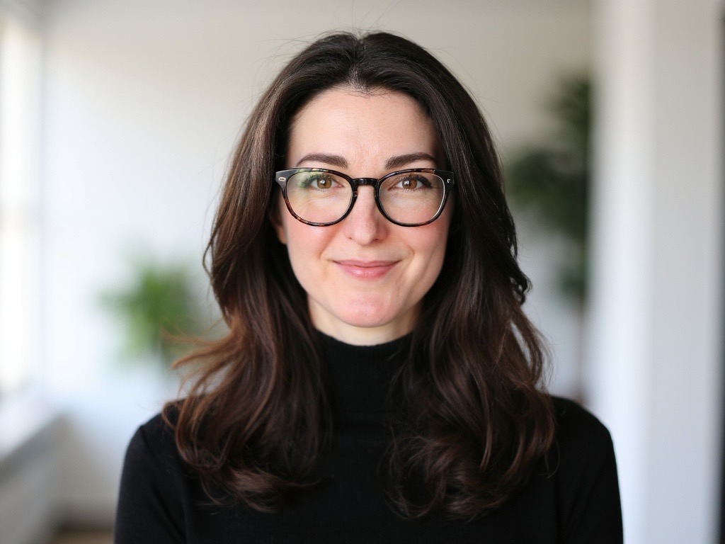 Anastasia Hanan headshot